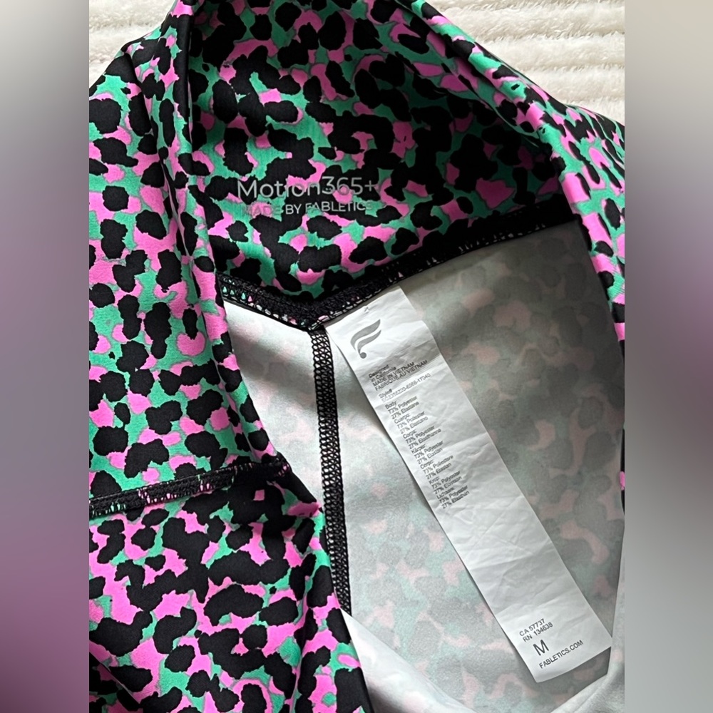 Fabletics Matching Athletic Set Bundle - image 6